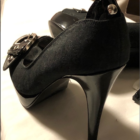 GUESS Buckle Heels - Picture 4 of 8